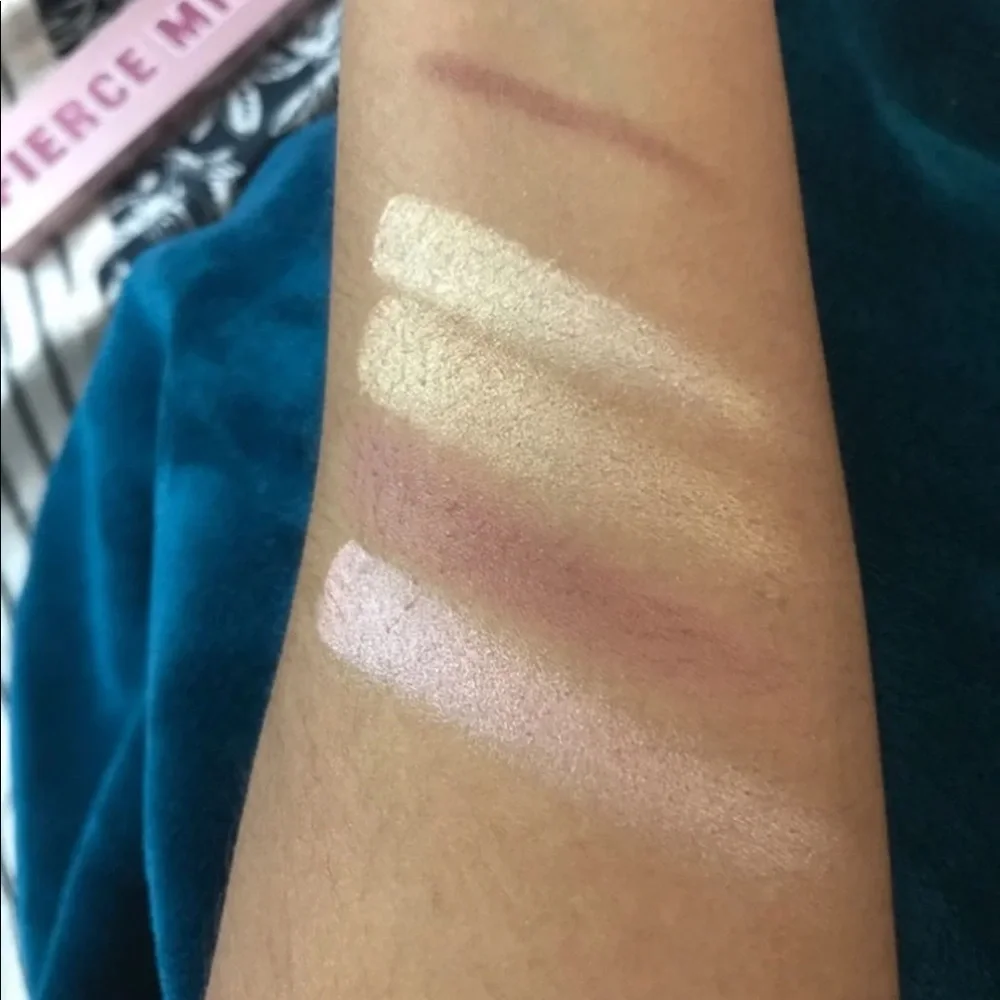REVOLUTION Fierce Mind Contour Palette NIB $35